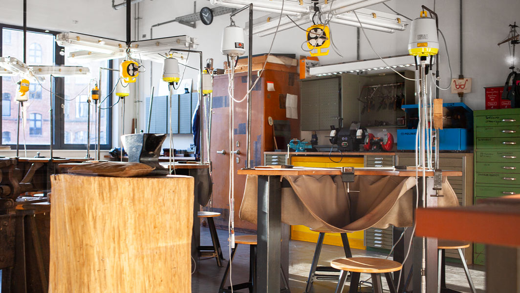 coopgold Schmuckwerkstatt Berlin im Aufbau Haus — DIY Goldschmiedekurse und Workshops für Anfänger und Fortgeschrittene