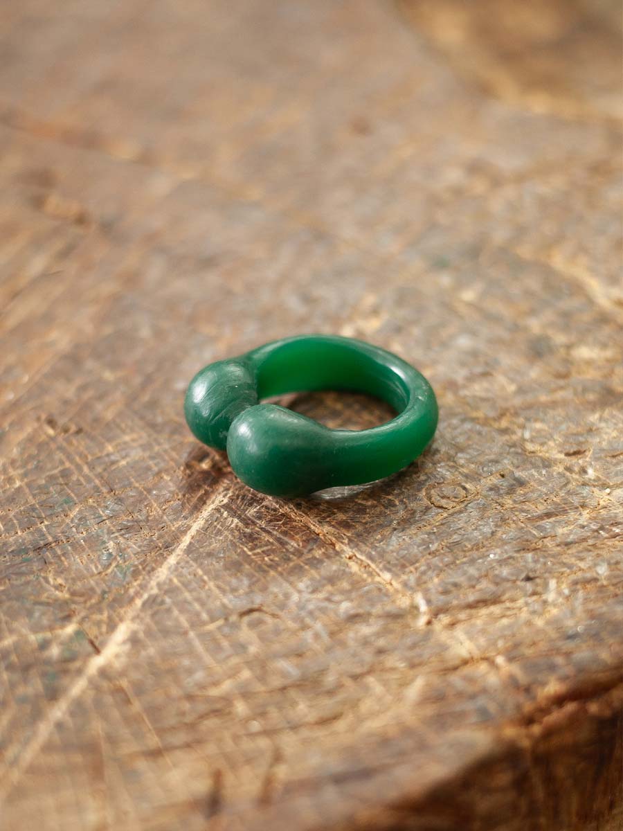 Kreativer DIY Schmuck Workshop Wachsschnitzen und Sandguss in der coopgold Schmuckwerkstatt Berlin für einzigartige Designs